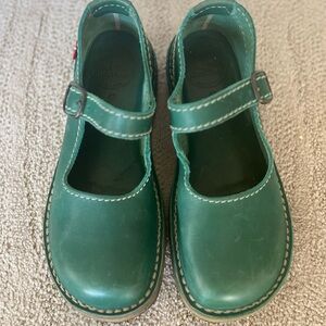 Original Danish Duckfeet size 42.